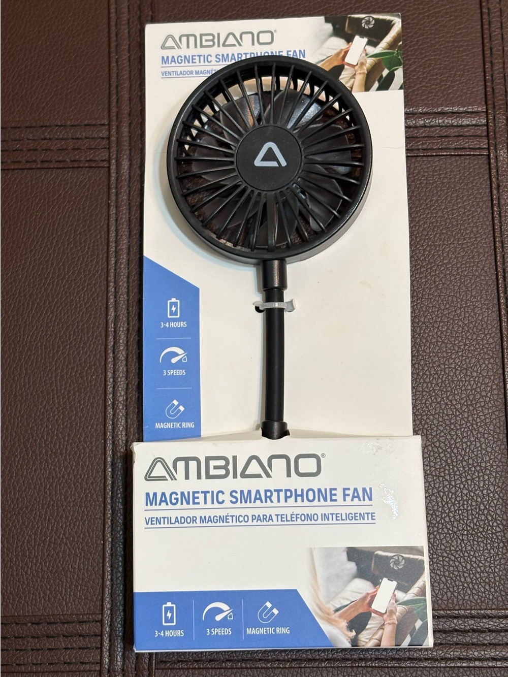 NWT Smartphone Fan Magnetic 3 Speeds & 3-4 Hours With Desk Stand